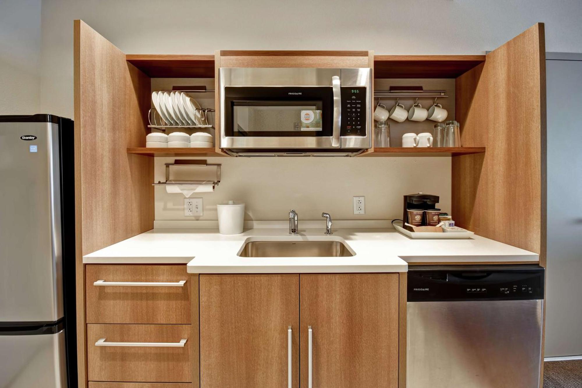 Home2 Suites By Hilton Springfield North מראה חיצוני תמונה