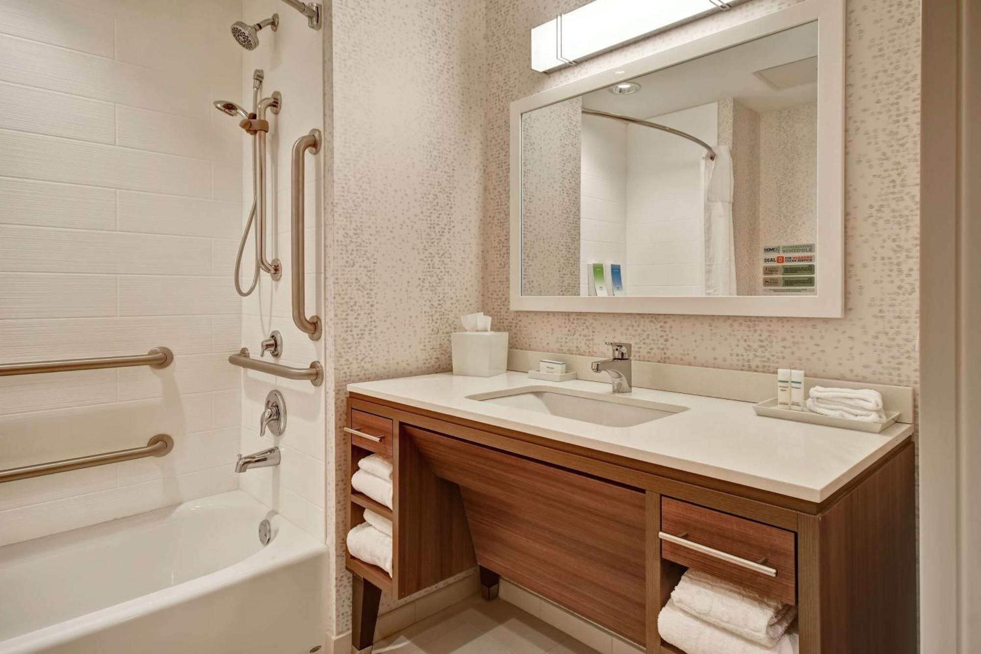 Home2 Suites By Hilton Springfield North מראה חיצוני תמונה